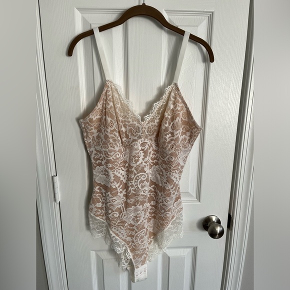 Pinsy Shaping Lace Shapewear Bodysuit | White, 1X | New with Tags - Picture 2 of 8